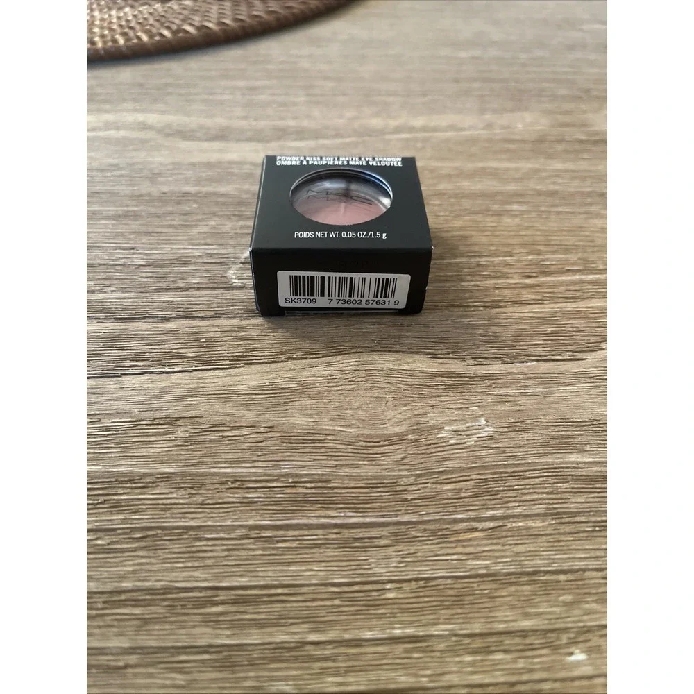 MAC Powder Kiss Soft Matte Eye Shadow RIPENED 0.05 oz NIB